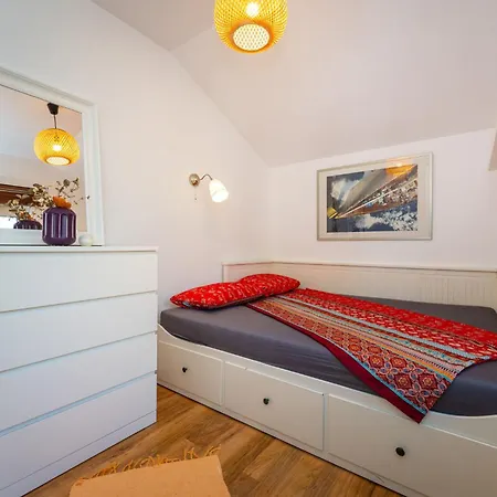 Agava-miran Odmor Uz Borovu Sumu Apartment *